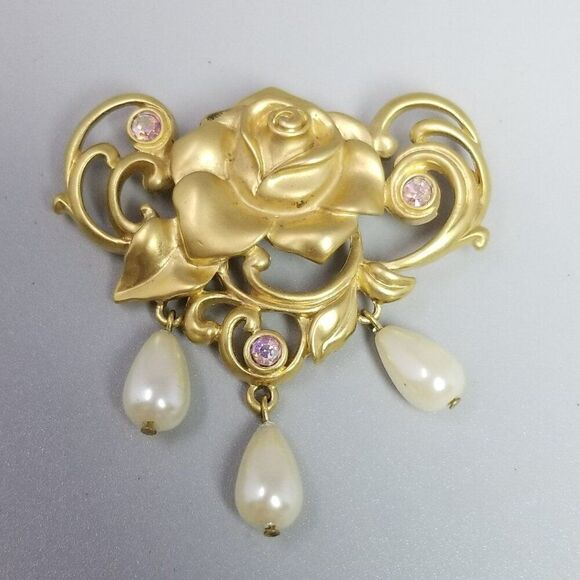 Vintage Avon Gold Tone Rose Brooch with Faux Pearls and AB Rhinestones, Estate - Picture 2 of 7